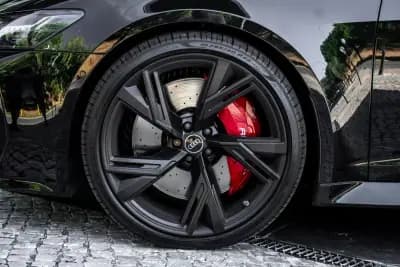 Vendo Audi RS6 Avant 2021 - 114000 EUR, 74634 km - AUTO.MOTO.pt