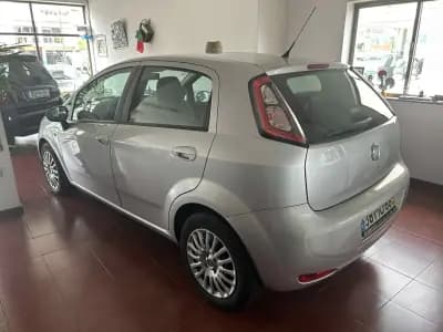 Sell Fiat Punto 2012 - 7990 EUR, 201200 km - AUTO.MOTO.pt