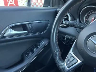 Vendo Mercedes-Benz CLA 200 2017 - 27990 EUR, 133325 km - AUTO.MOTO.pt
