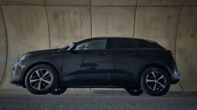 Vendo Peugeot 3008 2020 - 21500 EUR, 90000 km - AUTO.MOTO.pt