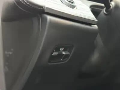 Vendo Mercedes-Benz E 300 2024 - 61500 EUR, 63000 km - AUTO.MOTO.pt