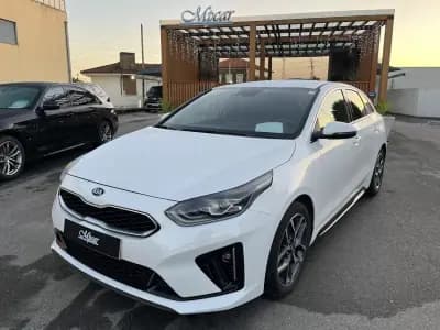 Vendo Kia ProCeed 2022 - 19450 EUR, 92000 km - AUTO.MOTO.pt