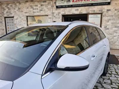 Vendo Kia Ceed SW 2023 - 23500 EUR, 82000 km - AUTO.MOTO.pt