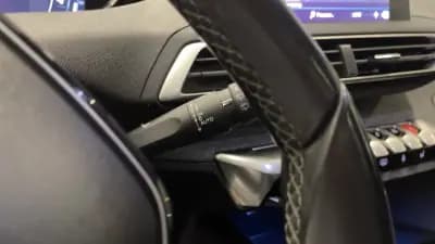 Vendo Peugeot 3008 2019 - 18990 EUR, 94948 km - AUTO.MOTO.pt