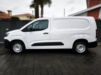 Vendo Peugeot Partner 2020 - 13950 EUR, 114372 km - AUTO.MOTO.pt
