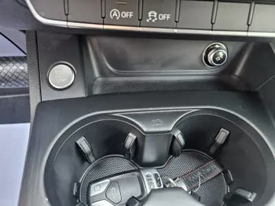 Vendo Audi A4 Avant 2018 - 22800 EUR, 104924 km - AUTO.MOTO.pt