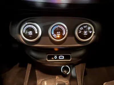Sell Fiat 500X 2016 - 9900 EUR, 200010 km - AUTO.MOTO.pt