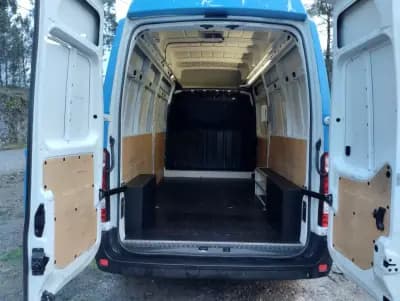 Vendo Opel Movano 2019 - 13750 EUR, 220000 km - AUTO.MOTO.pt