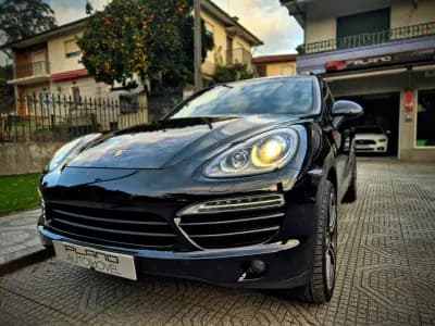 Sell Porsche Cayenne 2012 - 34500 EUR, 179000 km - AUTO.MOTO.pt