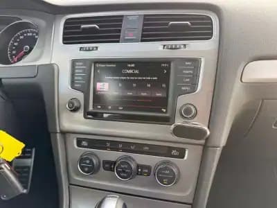 Vendo Volkswagen Golf 2016 - 16490 EUR, 148200 km - AUTO.MOTO.pt