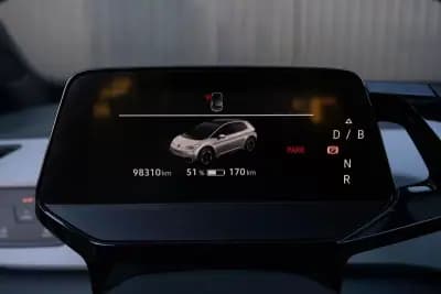 Sell Volkswagen ID.3 2023 - 23750 EUR, 98300 km - AUTO.MOTO.pt