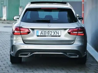 Vendo Mercedes-Benz C 300 2020 - 28950 EUR, 166000 km - AUTO.MOTO.pt