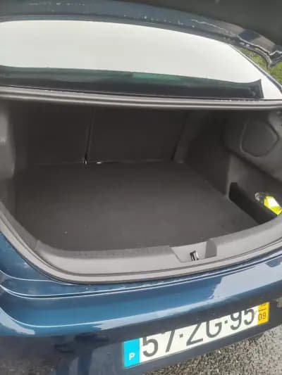 Sell Renault Mégane Grand Coupe 2019 - 15950 EUR, 111650 km - AUTO.MOTO.pt