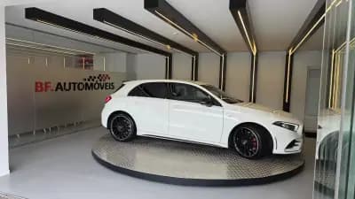 Vendo Mercedes-Benz A 180 2022 - 25900 EUR, 179465 km - AUTO.MOTO.pt