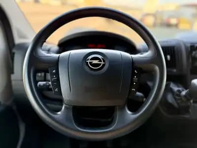 Vendo Opel Movano 2023 - 35950 EUR, 63000 km - AUTO.MOTO.pt