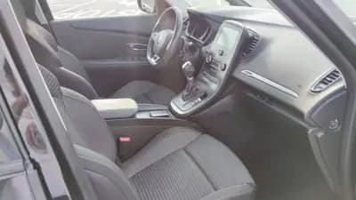 Vendo Renault Scénic 2017 - 12990 EUR, 172302 km - AUTO.MOTO.pt