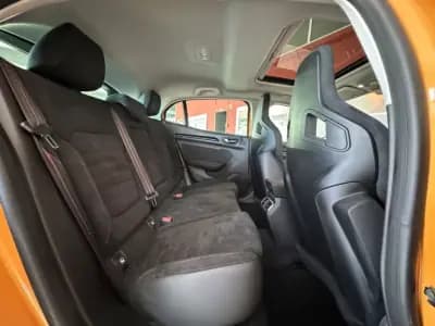 Sell Renault Mégane 2019 - 49990 EUR, 11812 km - AUTO.MOTO.pt