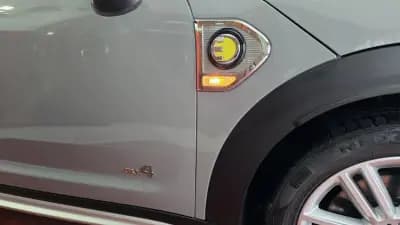 Sell MINI Countryman 2018 - 21550 EUR, 127363 km - AUTO.MOTO.pt