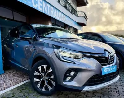 Vendo Renault Captur 2024 - 18950 EUR, 53000 km - AUTO.MOTO.pt