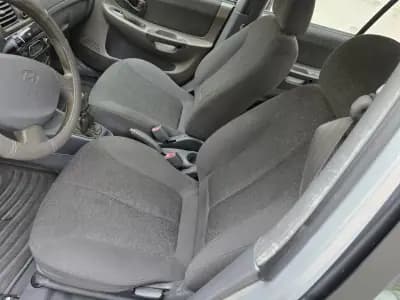 Vendo Hyundai Accent 2003 - 1750 EUR, 239893 km - AUTO.MOTO.pt