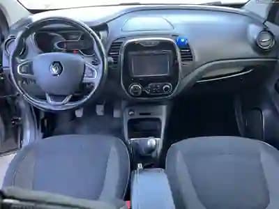 Vendo Renault Captur 2016 - 12750 EUR, 114000 km - AUTO.MOTO.pt