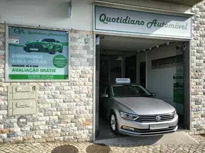 Vendo Volkswagen Passat 2019 - 18950 EUR, 155079 km - AUTO.MOTO.pt