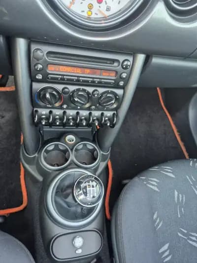 Vendo MINI One 2005 - 7950 EUR, 140750 km - AUTO.MOTO.pt