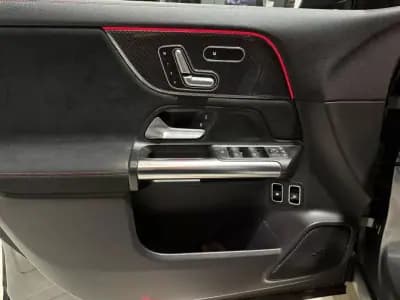 Sell Mercedes-Benz GLA 250 2021 - 35990 EUR, 104000 km - AUTO.MOTO.pt