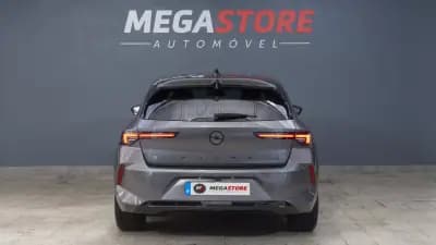 Vendo Opel Astra 2024 - 24450 EUR, 13500 km - AUTO.MOTO.pt