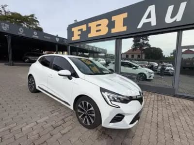 Sell Renault Clio 2021 - 16900 EUR, 61800 km - AUTO.MOTO.pt