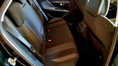 Vendo Peugeot 3008 2020 - 21500 EUR, 90000 km - AUTO.MOTO.pt