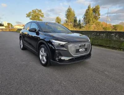 Vendo Audi Q4 e-tron 2022 - 36990 EUR, 56000 km - AUTO.MOTO.pt