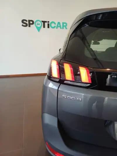 Vendo Peugeot 5008 2023 - 33500 EUR, 16000 km - AUTO.MOTO.pt