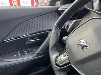 Sell Peugeot 2008 2021 - 21990 EUR, 126336 km - AUTO.MOTO.pt