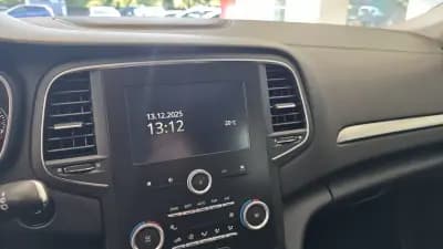 Sell Renault Mégane 2017 - 13900 EUR, 106866 km - AUTO.MOTO.pt