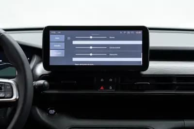 Vendo Jeep Avenger 2023 - 20950 EUR, 10000 km - AUTO.MOTO.pt