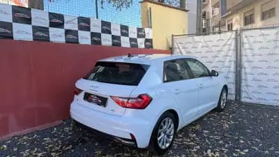 Sell Audi A1 Sportback 2022 - 17400 EUR, 87800 km - AUTO.MOTO.pt
