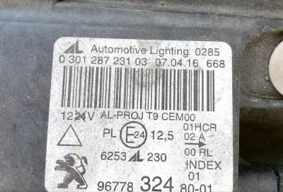 Vendo Peugeot 308 2016 - 10990 EUR, 162027 km - AUTO.MOTO.pt