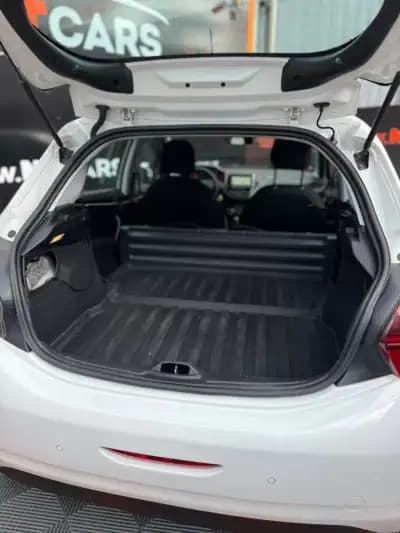 Vendo Peugeot 208 2017 - 11750 EUR, 95494 km - AUTO.MOTO.pt