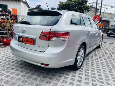 Vendo Toyota Avensis 2010 - 8950 EUR, 280706 km - AUTO.MOTO.pt