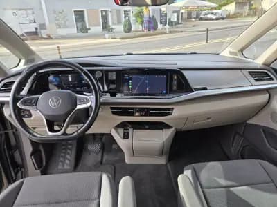 Vendo Volkswagen Multivan 2023 - 39950 EUR, 140321 km - AUTO.MOTO.pt