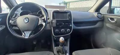 Sell Renault Clio Sport Tourer 2013 - 5950 EUR, 236000 km - AUTO.MOTO.pt