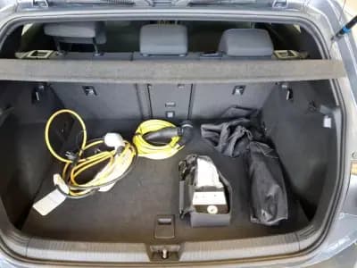 Vendo Volkswagen Golf 2021 - 23990 EUR, 76349 km - AUTO.MOTO.pt