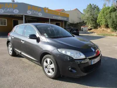 Sell Renault Mégane 2011 - 6500 EUR, 192000 km - AUTO.MOTO.pt