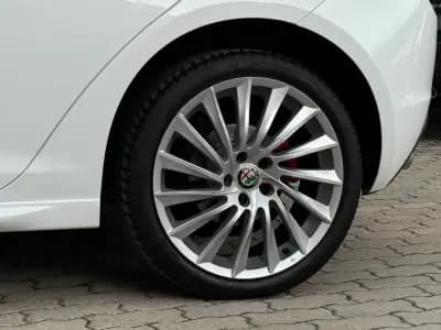 Vendo Alfa Romeo Giulietta 2016 - 13950 EUR, 139000 km - AUTO.MOTO.pt