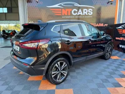 Vendo Nissan Qashqai 2020 - 20900 EUR, 73588 km - AUTO.MOTO.pt