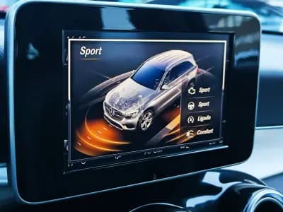 Vendo Mercedes-Benz GLC 220 2018 - 29950 EUR, 198985 km - AUTO.MOTO.pt