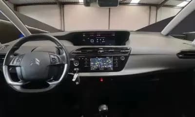 Vendo Citroën C4 Spacetourer 2022 - 12990 EUR, 103300 km - AUTO.MOTO.pt