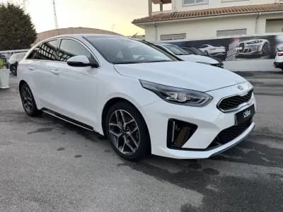 Vendo Kia ProCeed 2022 - 19450 EUR, 92000 km - AUTO.MOTO.pt