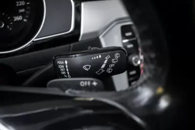 Sell Volkswagen Passat Variant 2017 - 10900 EUR, 290131 km - AUTO.MOTO.pt